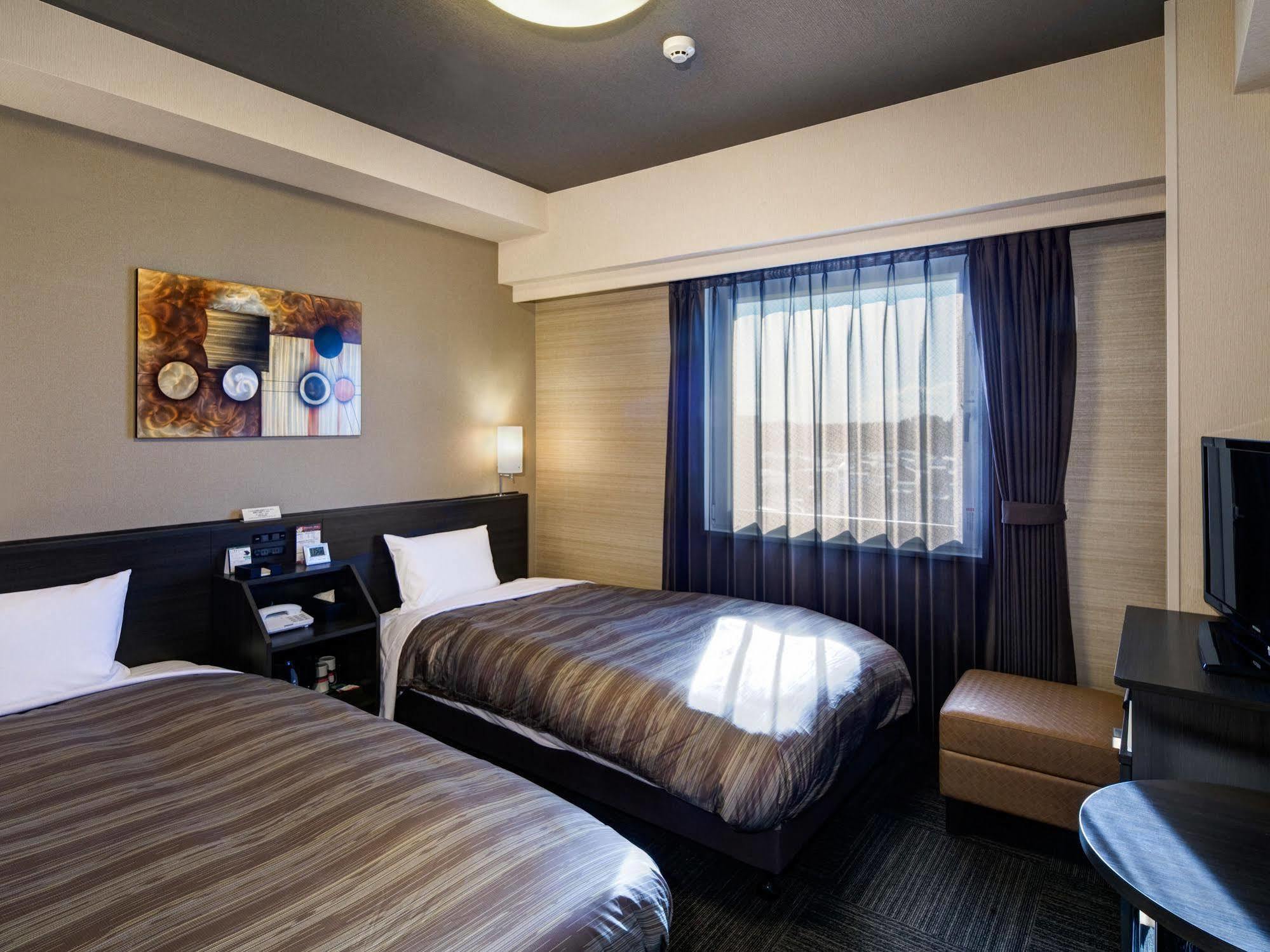 Hotel Route-Inn Shimizu Inter Сидзуока Экстерьер фото