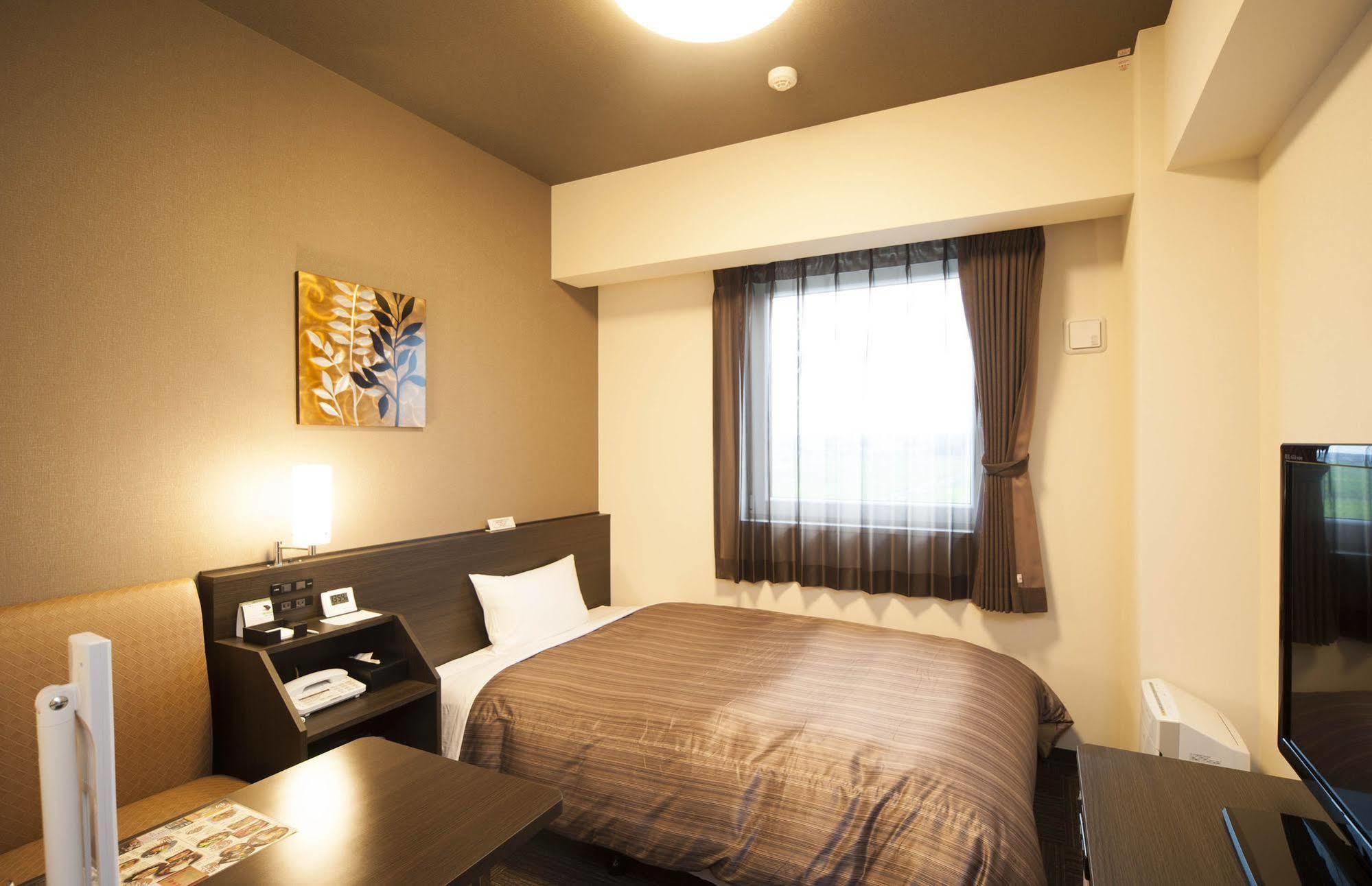 Hotel Route-Inn Shimizu Inter Сидзуока Экстерьер фото